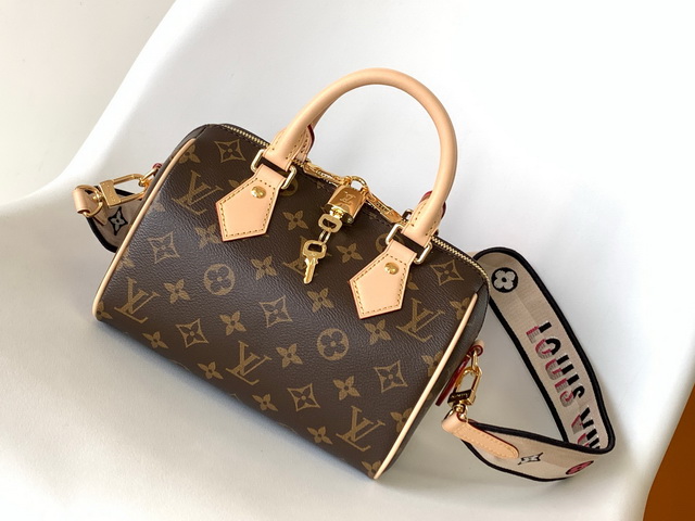 LV  MONOGRAM   M46234